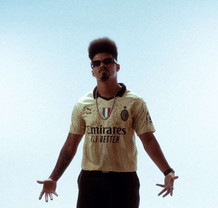 Concreto é tela e o asfalto é papel | “Do Asfalto ao Palco: Como o Hip-Hop Escreve Novos Finais” com Eduardo Africano 7 Eduardo AFricano foto 2 Easy Resize.com e1745408580764
