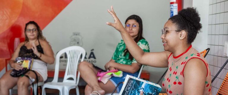 Clube de Leituras Estranhas da Bece discute o livro Oração para desaparecer, de Socorro Acioli 4 Clube de Leituras Estranhas da Bece discute o livro Oração para desaparecer, de Socorro Acioli