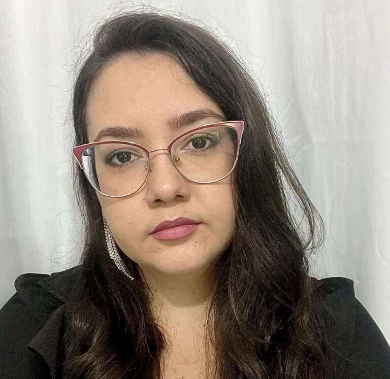 Oficina de Catalogação de Acervo no Biblivre com Valesca Dantas