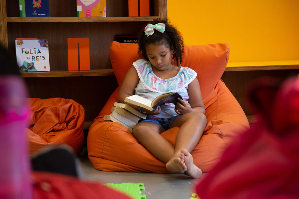 Crianças no centro da leitura: Bece promove II Seminário Infâncias Leitoras com foco em ludicidade e pertencimento 3 6 INFANTIL GANDHI GUIMARAES 4 Easy Resize.com