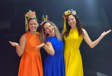 Pequenas Grandes Histórias | Contação de História "Contos e Canções" com o grupo Conto em Cores. 188 CONTOS E CANCOES 2