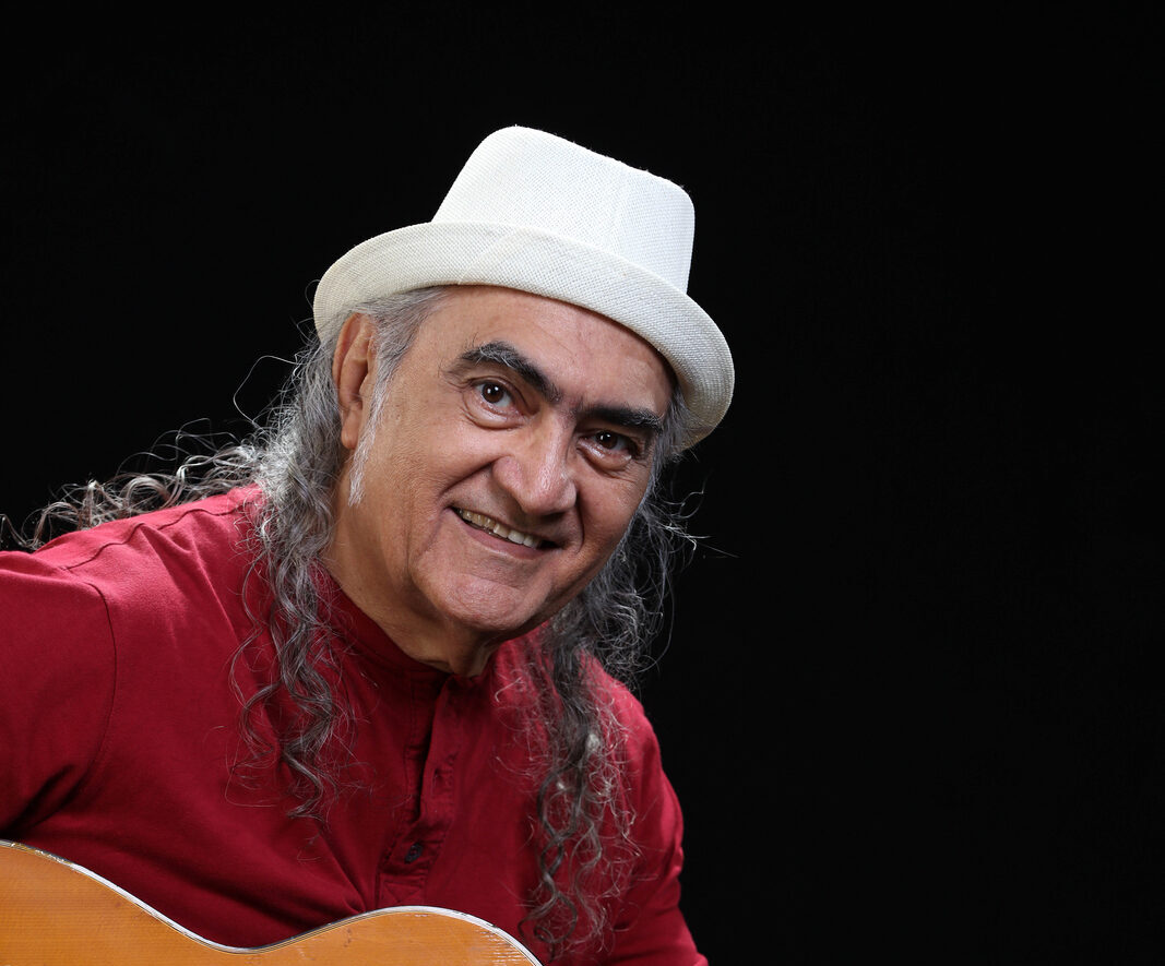 Bece celebra o Dia Nacional da Poesia com sarau de Calé Alencar e lançamento de livro 1 Cale Alencar e1761831369840