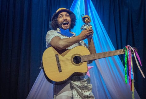 Pequenas Grandes Histórias | Contação de Histórias “O Barquinho e o seu pescador” com Evan Teixeira 68 O barquinho e o seu pescador Evan Teixeira Foto Tim Oliveira 5