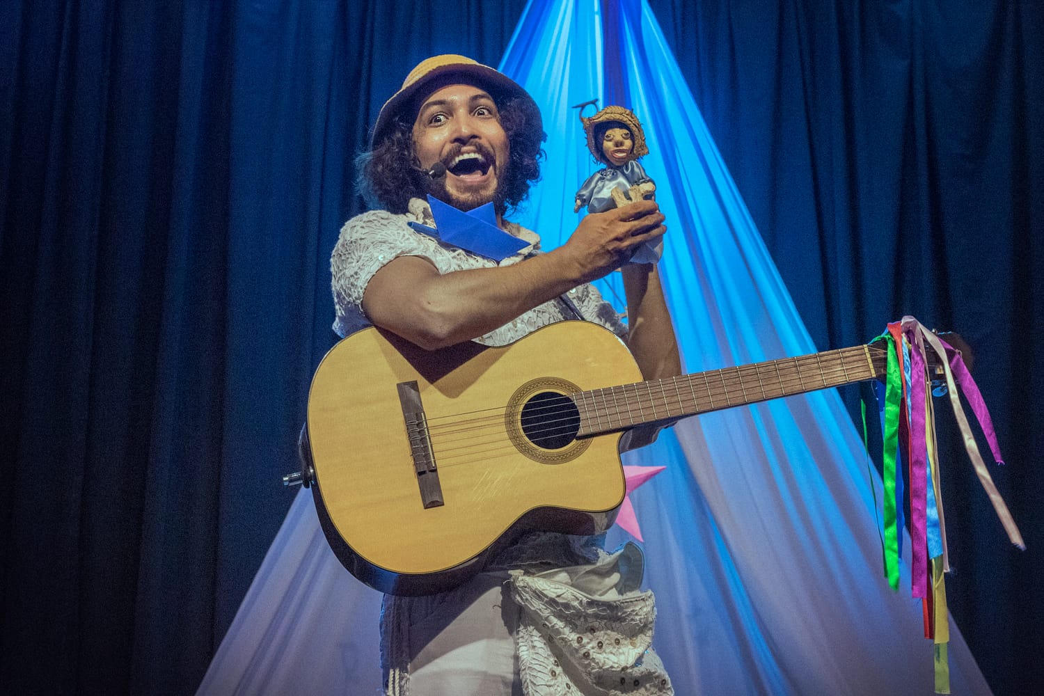 O barquinho e o seu pescador Evan Teixeira Foto Tim Oliveira 5