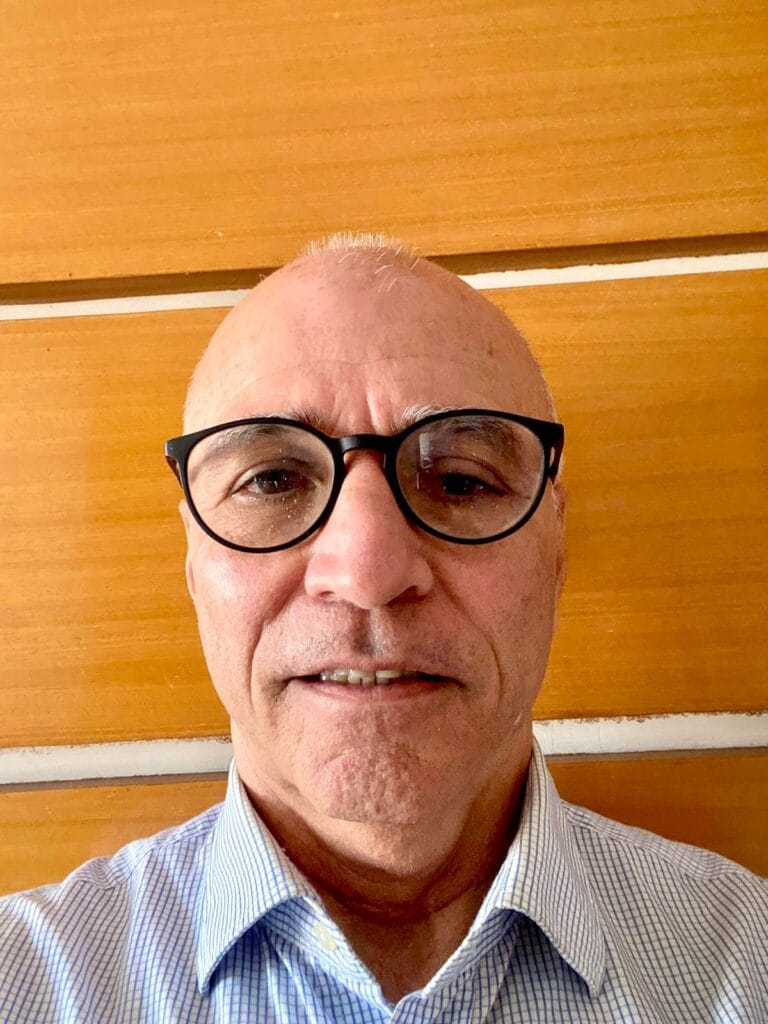 50 anos do prédio da Bece: evento destaca legado de José Alberto César Cabral, engenheiro de obras que marcaram a arquitetura cearense 2 Eduardo Cesar Chaves Cabral Convidado 1 1