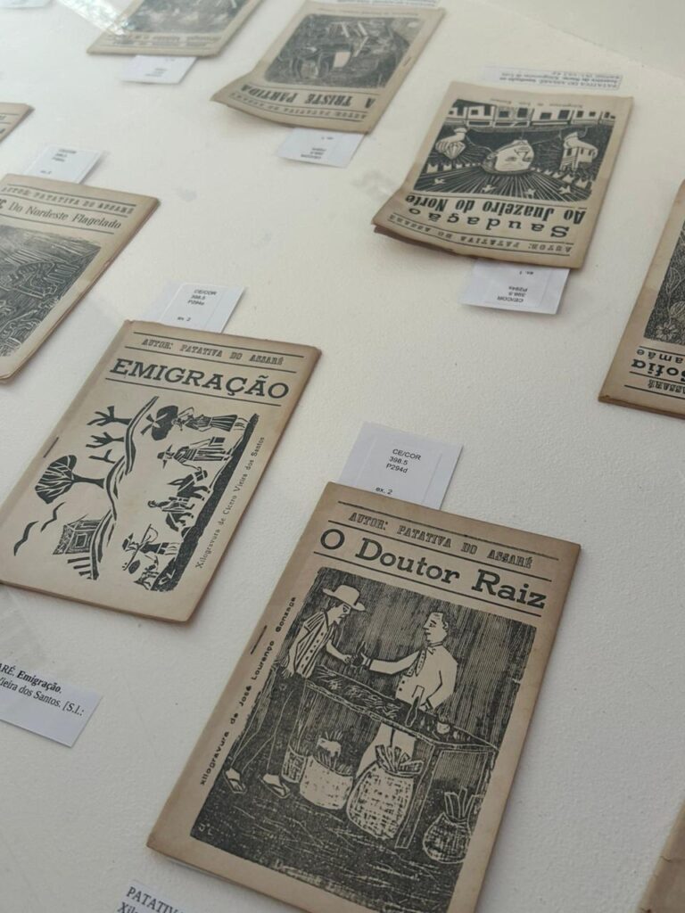 Biblioteca Pública celebra 117 anos de Patativa do Assaré com exposição do seu acervo