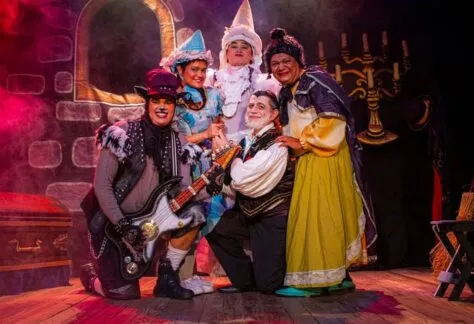 Espetaculo queridos monstrinhos