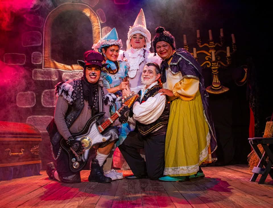 Espetaculo queridos monstrinhos